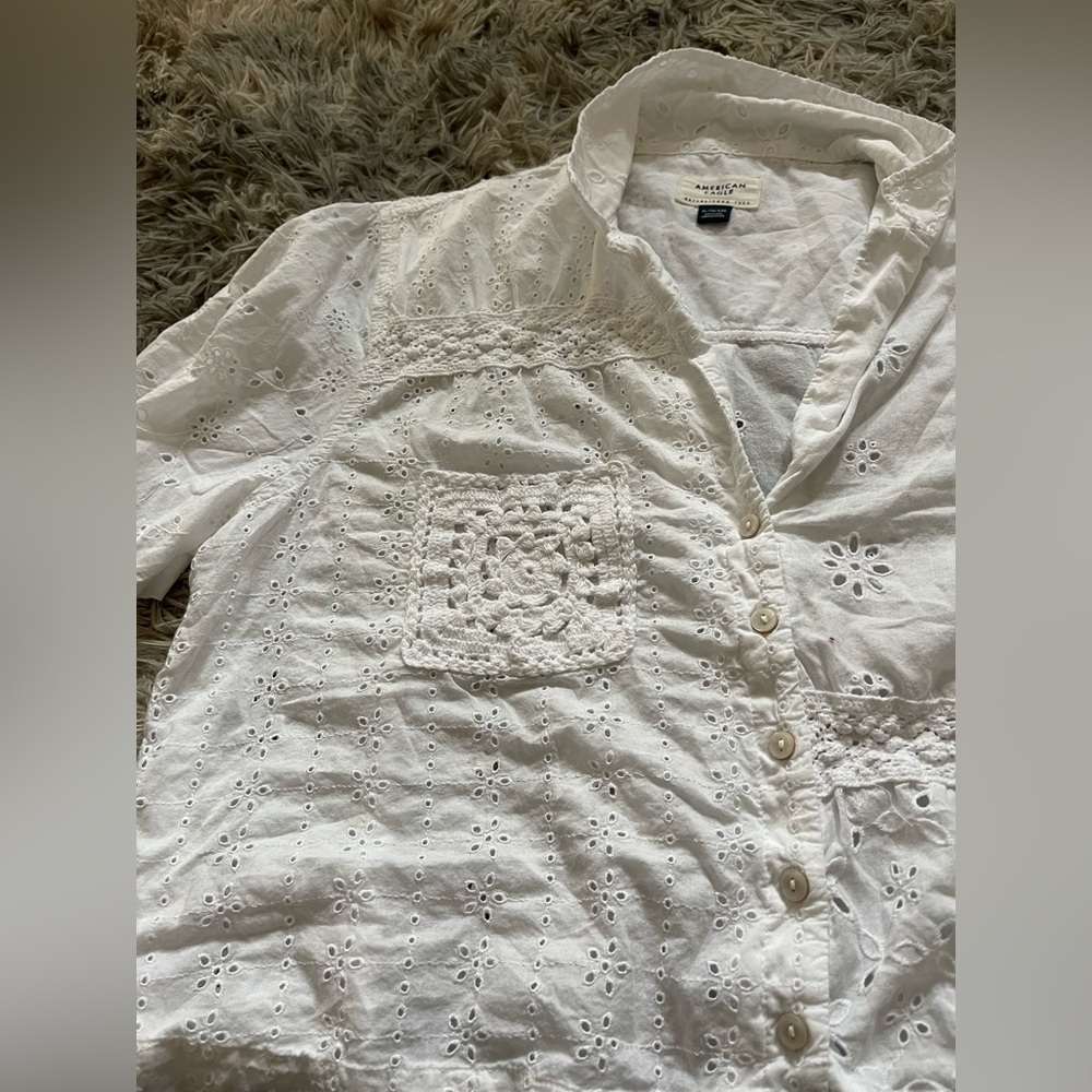 AE Cropped Eyelet Button-Up Shirt embroidered pocket white XL American Eagle - Picture 6 of 7